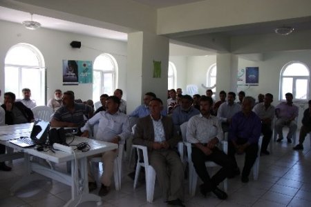 Elazığlı çiftçiler bitkisel ve hayvansal üretim konusunda bilgilendirildi