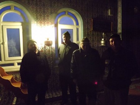 Elektriği kesilen camide ezan sesi de sustu