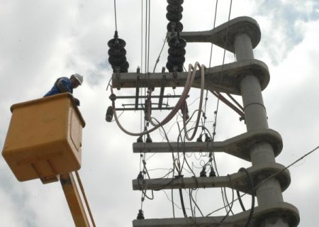 Elektrik Direğindeki Patlama Paniğe Neden Oldu