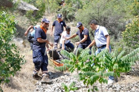 Elektrik Direğinden 100 Metrelik Uçuruma Düşen İşçi Hayatını Kaybetti