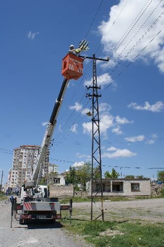 Elektrik Şirketinden Uçurtma Hattı