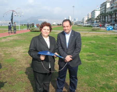 Elektromanyetik alan ölçen bilimadamları: Baz istasyonu arttıkça risk azalıyor