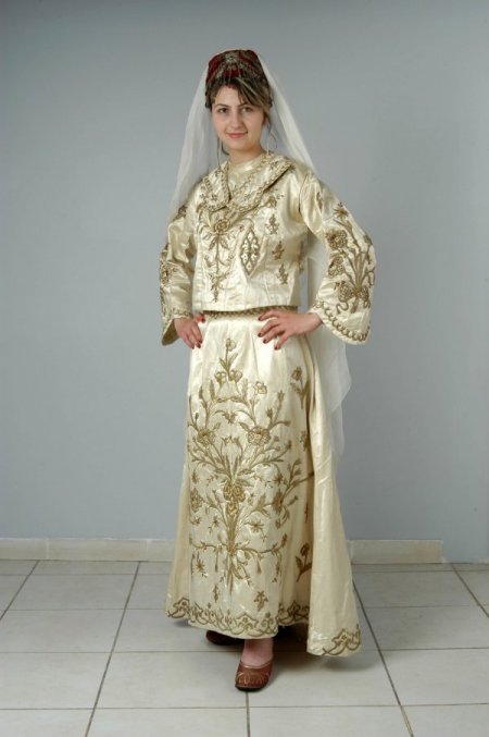 Elif bebekler, kına gecesi ve nişanlarda bayanların ilham kaynağı oldu