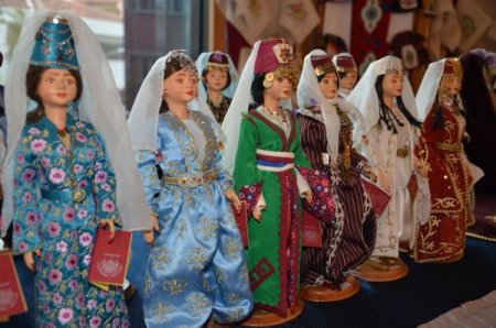 Elif bebekler, kına gecesi ve nişanlarda bayanların ilham kaynağı oldu