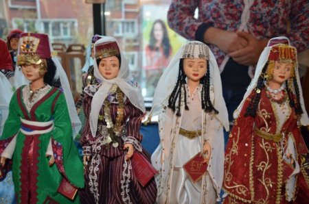 Elif bebekler, kına gecesi ve nişanlarda bayanların ilham kaynağı oldu