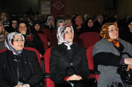 Elif Erbakan: 28 Şubat öncesinde 11 ay sürekli babam kötülendi