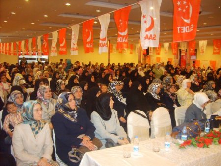 Elif Erbakan: Ortadoğu’da Yaşananlar Tesadüf Değil