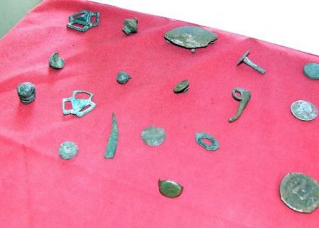 Elindeki Tarihi Eserlere Müşteri Arayan Kişi Suç Üstü Yakalandı