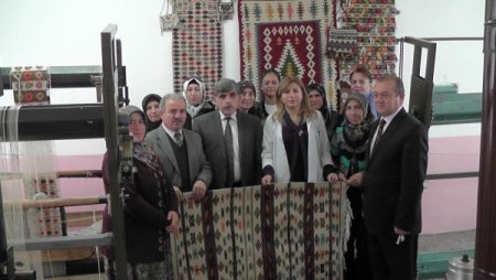 Elmadağ'ın unutulmaya yüz tutan cicim kilimleri dekoratif eşya oldu