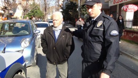 Emekli albayın ev parasını gasp ettiler (Özel)