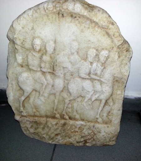 Emekli binbaşı tarihi eser kaçakçılığından tutuklandı