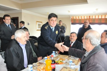 Emekli Emniyet Mensupları Yemekte Buluştu