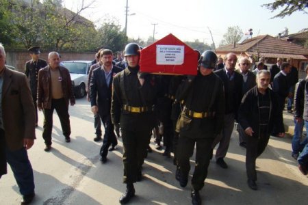 Emekli Jandarma Tuğgeneral Engin Hoş, toprağa verildi