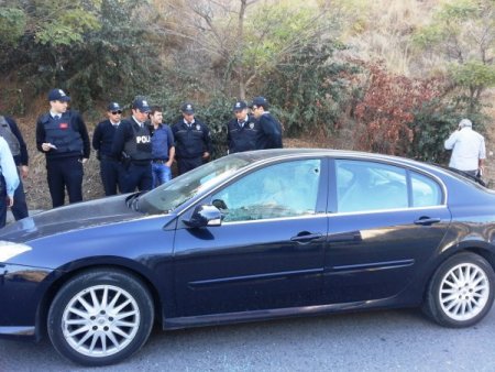 Emekli müfettiş otomobilinde ölü bulundu