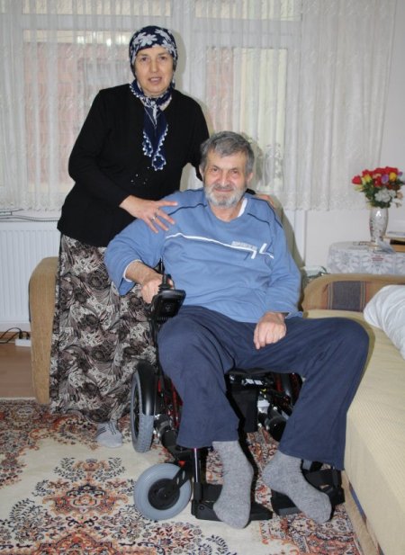 Emekli öğretmen çifte vefa ziyareti