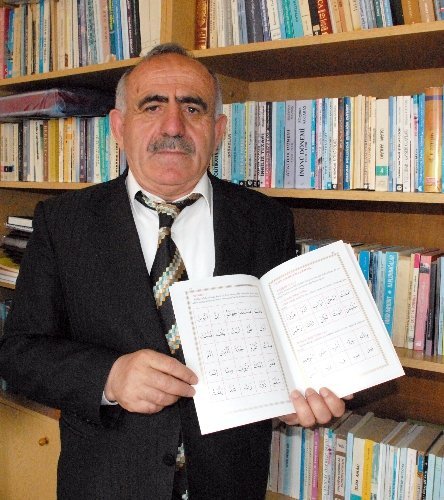 Emekli öğretmen Kuran okumayı kolaylaştıran öğrenme metodu geliştirdi