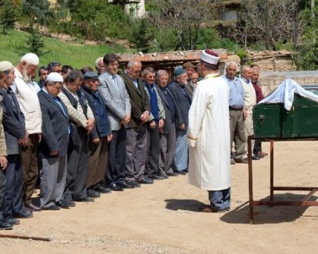 Emekli olduğu gün vefat etti