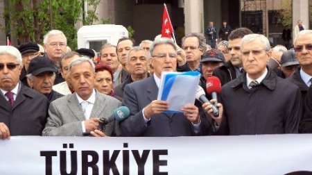 Emekli subaylardan '28 Şubat' protestosu