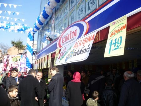 Emin Hipermarketleri 'Emin' Adımlarla Büyüyor