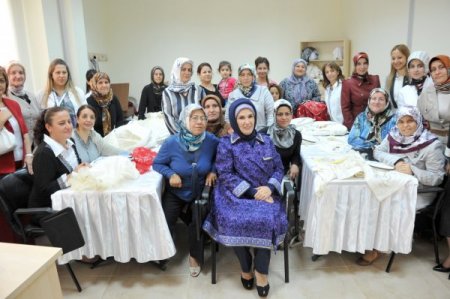 Emine Erdoğan, Gaziantep El İşlerine Hayran Kaldı