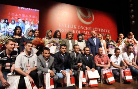 Emine Erdoğan: Aşk, saygı ve sevda üzerine kurulan evlilik her engeli aşar