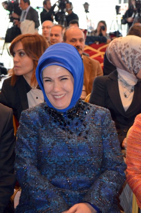 Emine Erdoğan'dan bağımlılıkla mücadele projesine tam destek