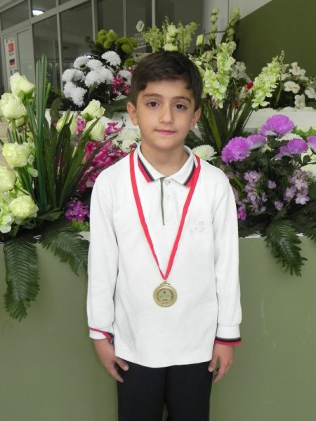 Emine Nakıboğlu öğrencisi resim yarışmasında birinci oldu