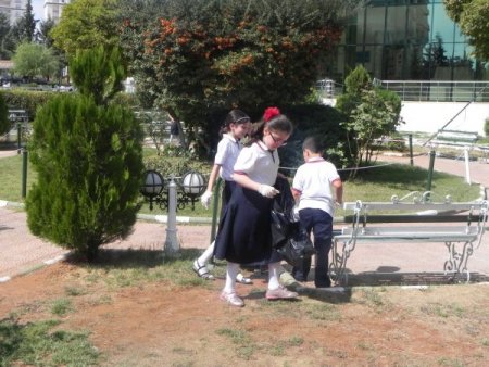 Emine Nakıboğlu’ndan ‘Okulum Evimdir Projesi'