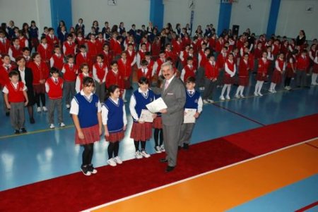 Emine Örnek, Cambridge Esol Sınavlarına 200 Öğrenci İle Katıldı
