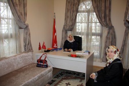 Emirsultan’a türbe ziyaretine gelenleri kadınları irşad bürosu karşılayacak
