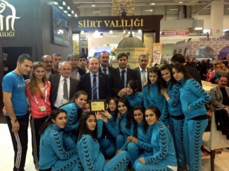 EMITT Fuarı'nda Siirt'e en iyi stand ödülü verildi