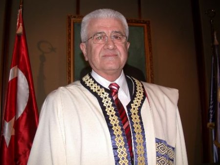 Emlakçıların Şikayeti Açık Öğretim'deki Usulsüzlüğü Ortaya Çıkardı