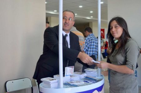 Emniyet, öğrencilere dostluk elini uzattı