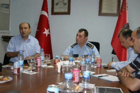 Emniyet: İftar Saatlerinde Hırsızlara Karşı Evlerde Gerekli Önlemleri Alın