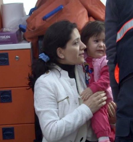 Emniyet kemeri taktılar, kazadan yara almadan kurtuldular