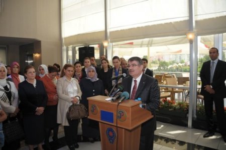 Emniyet Mensuplarının Hanımlarından Şehit Aileleri İçin Kermes