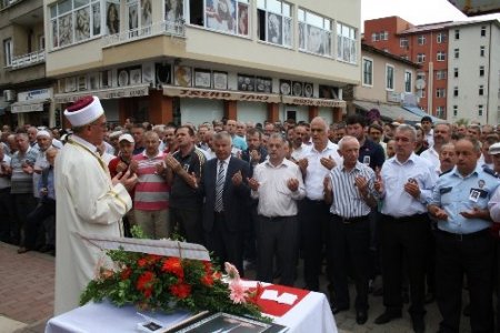 Emniyet Müdürü Fevzi Taş için gıyabi cenaze namazı kılındı