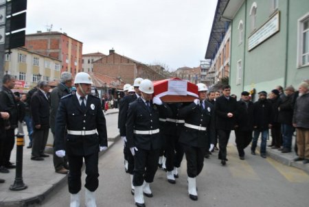 Emniyet Müdürü Ömer Cansız toprağa verildi