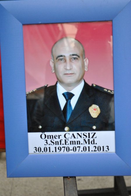 Emniyet Müdürü Ömer Cansız toprağa verildi