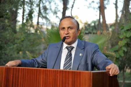 Emniyet Müdürü Yılmaz, el sallayarak Antalya’ya veda etti