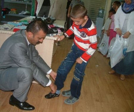 Emniyet Ve Belediyeden Sevindiren Yardım