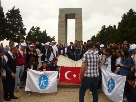 Emniyetten üniversite öğrencilerine Çanakkale gezisi