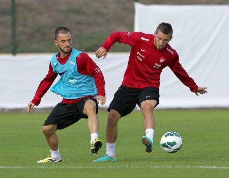 Emre Çolak: Romanya ve Macaristan maçlarından 6 puan bekliyoruz