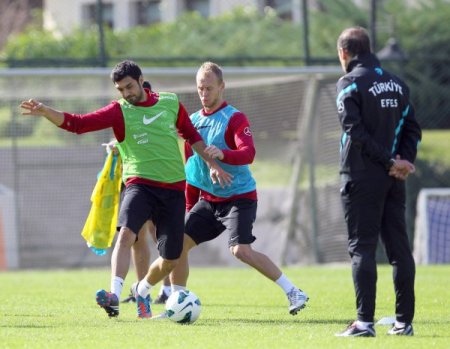 Emre Çolak: Romanya ve Macaristan maçlarından 6 puan bekliyoruz