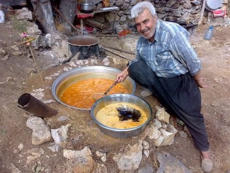En Güzel Üzümlerini Pekmez Yapıyorlar