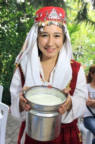 En güzel yoğurdu mayaladı, altını kaptı