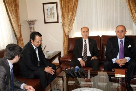 Endonezya İstanbul Başkonsolosu İshak’tan, Vali Harput'a ziyaret