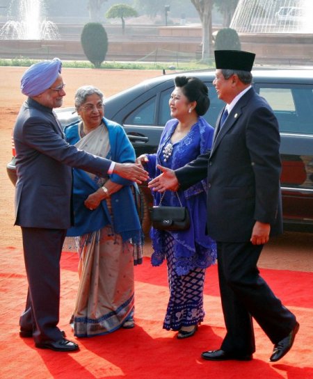 Endonezya Lideri Yudhoyono Hindistan'da