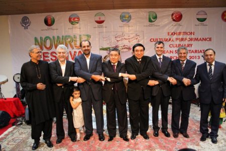 Endonezya'da 7 ülke elçiliğinin katılımıyla Nevruz kutlaması