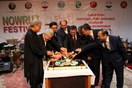 Endonezya'da 7 ülke elçiliğinin katılımıyla Nevruz kutlaması